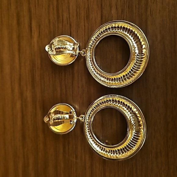 💕ST. JOHN💕 Circular Drop Clip On Earrings ~ Green Enamel Gold Jewels NWOT - Picture 5 of 9